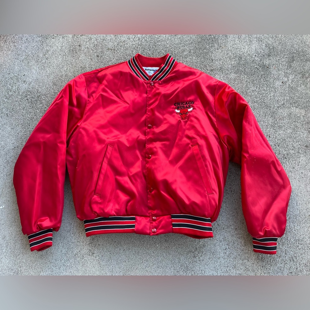 Vintage Chicago Bulls Red Satin Jacket by Swingster Made in USA XL